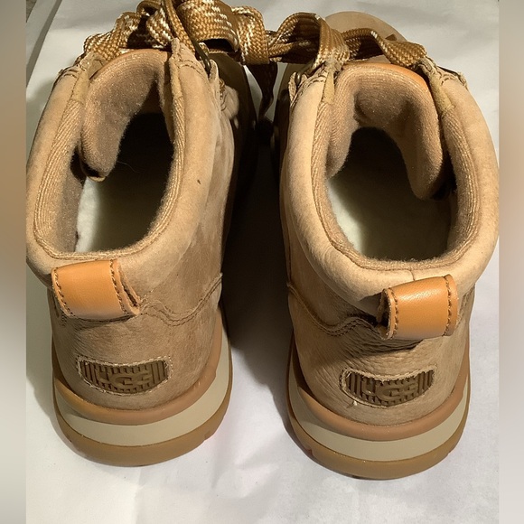 New UGG Tan Women’s Lakesider Ankle Boots - Picture 6 of 16